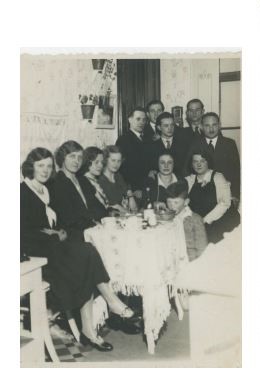 48 Oakstringerstrasse